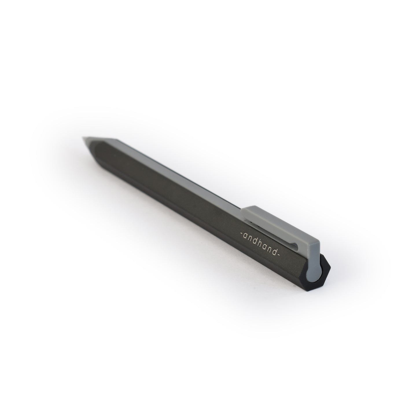Core retractable pen in black finish. It is elegantly minimal in design and has been crafted from a durable palette of materials. Unique retracting mechanism and stylish modern form.